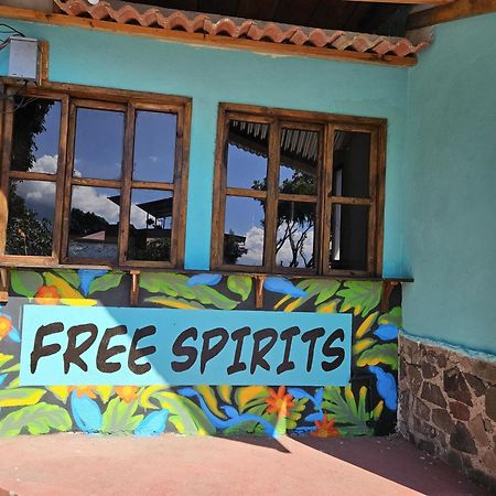 Free Spirits Otel San Marcos La Laguna Dış mekan fotoğraf